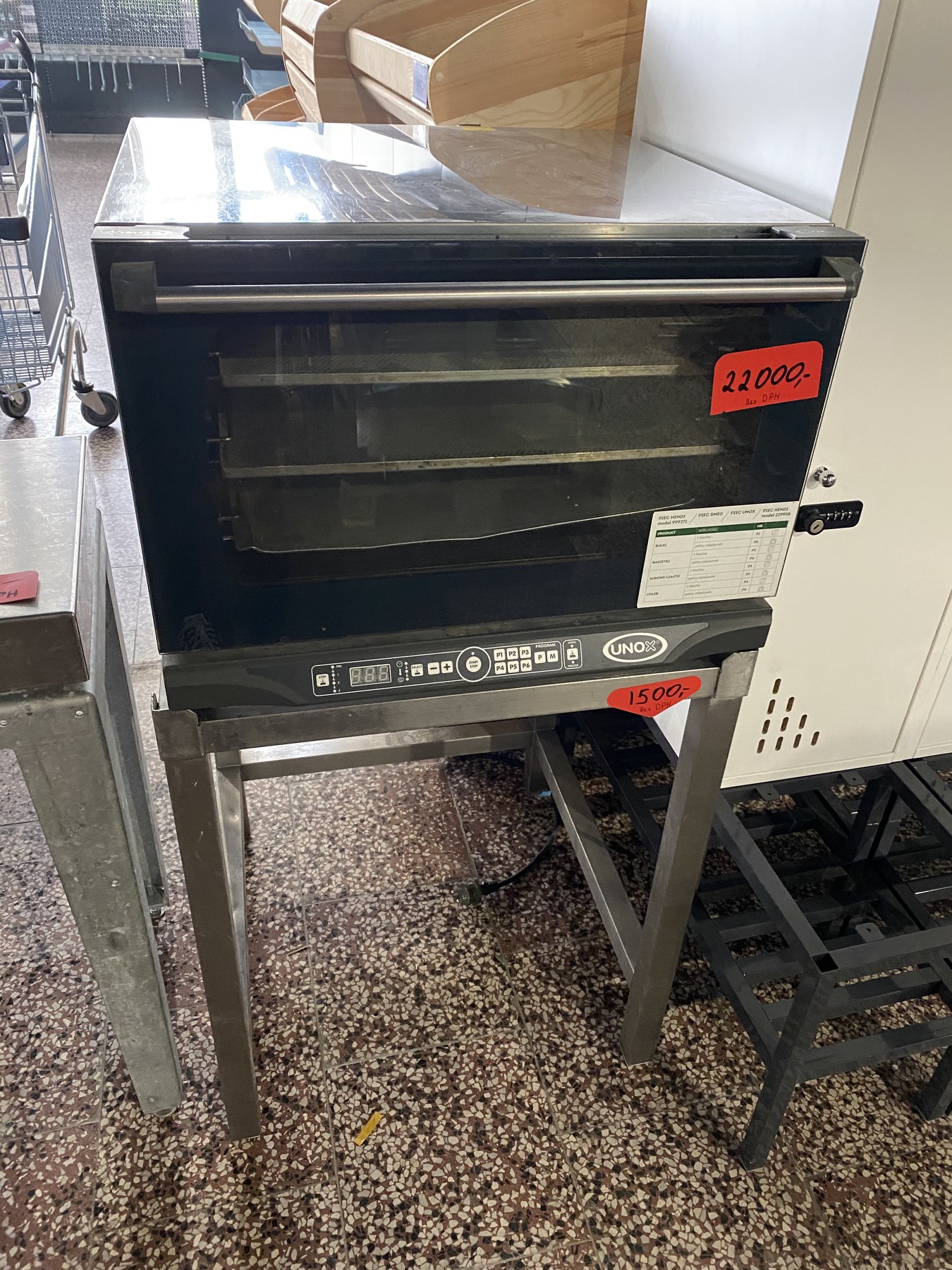 Pekařská pec Unox XFT 115 na podstavci