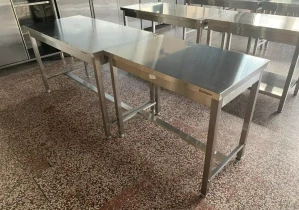 Nerezový stůl prostorový (délka 60-200cm)
