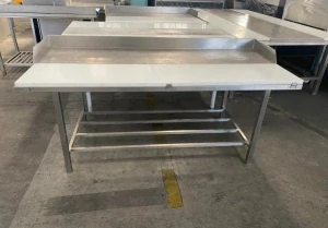 Nerezový stůl s polyetylénovou deskou 200x90x81cm