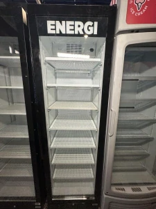 Jednodvéřová lednice Vibocold VD390 59,5x60,5x200cm