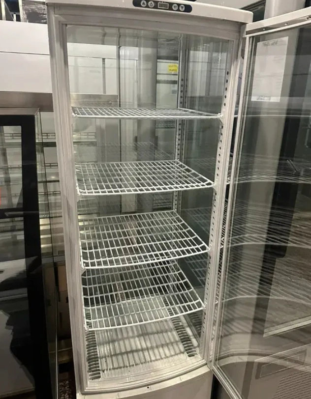 Cukrářská chladící vitrína 235 l