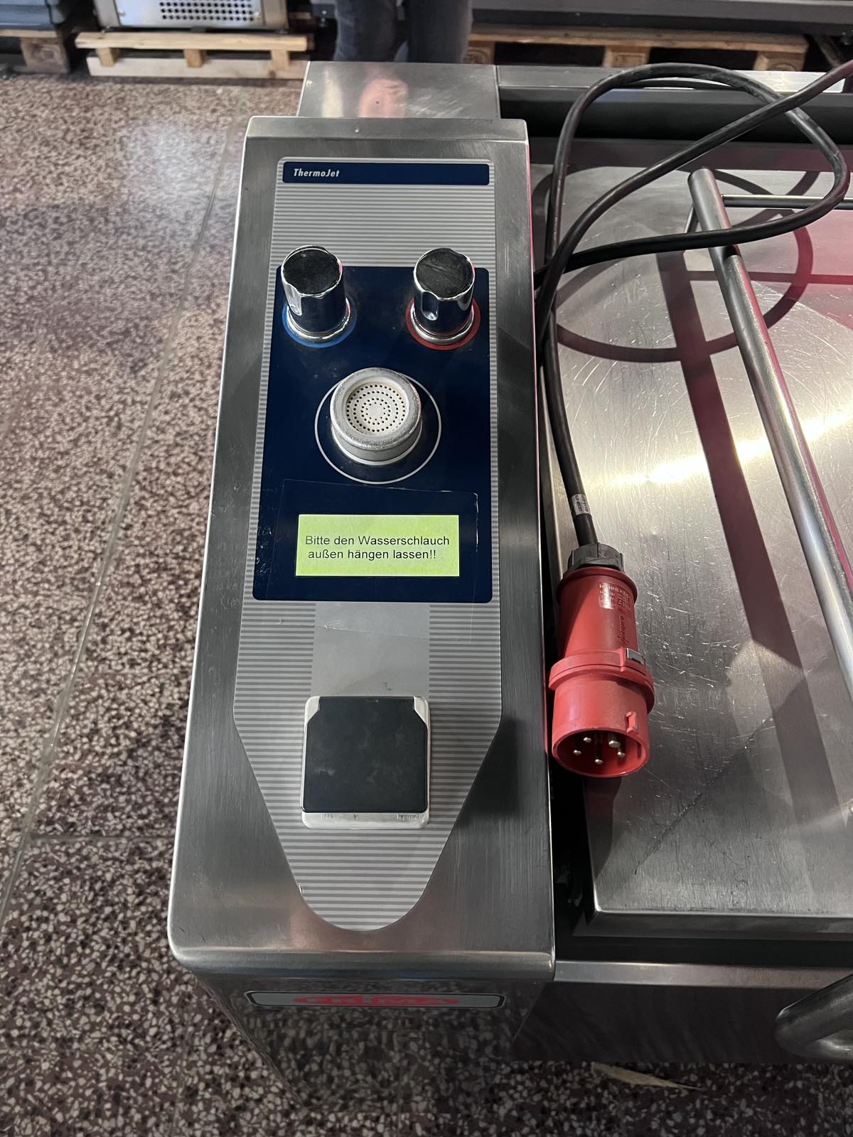 Elektrická pánev ThermoJet 110