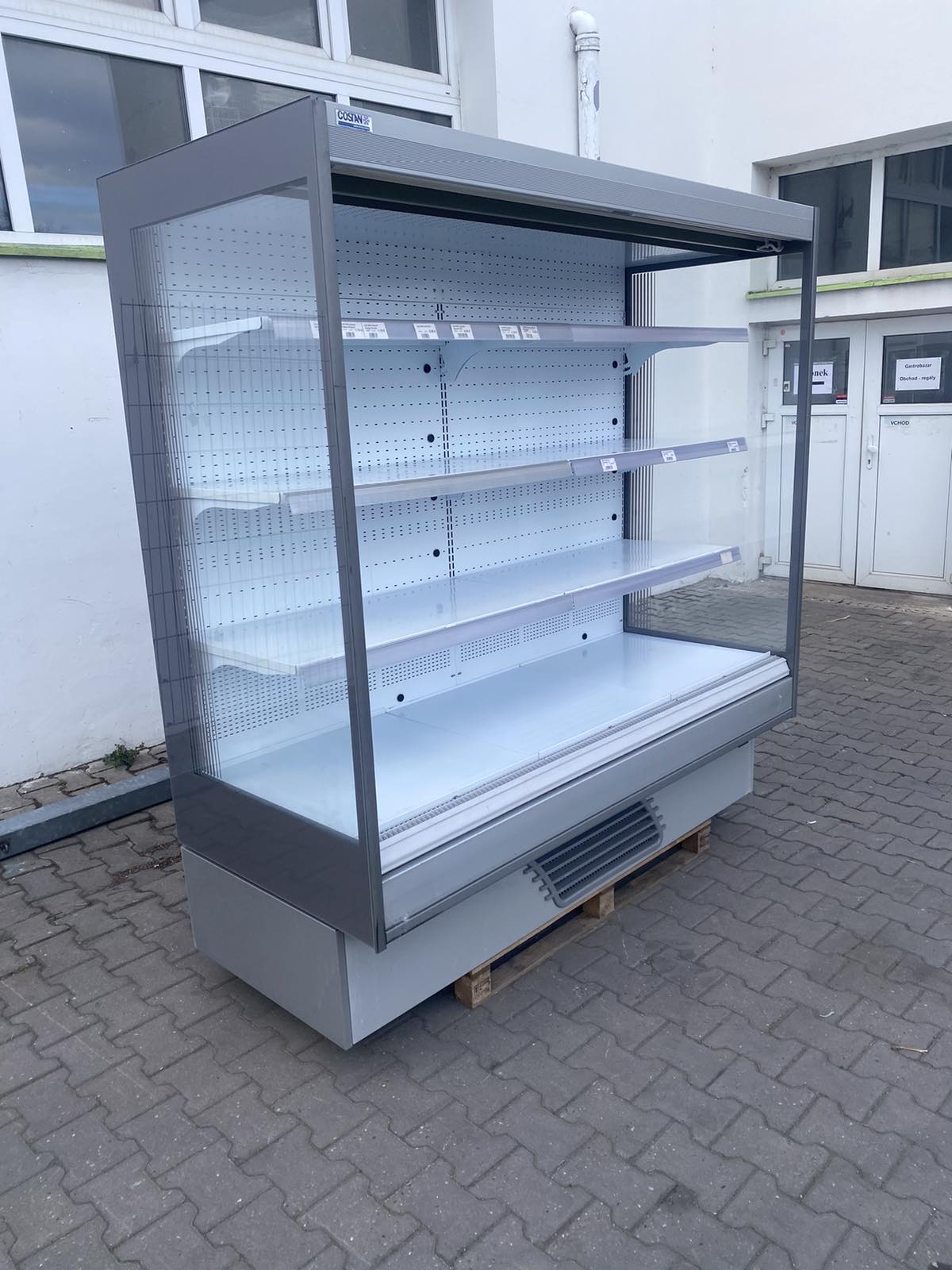 Přístěnná vitrína EPTA 194x82x200 s noční roletou