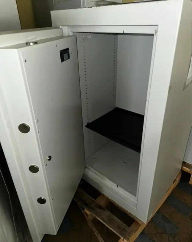 Trezor 72x60x120cm