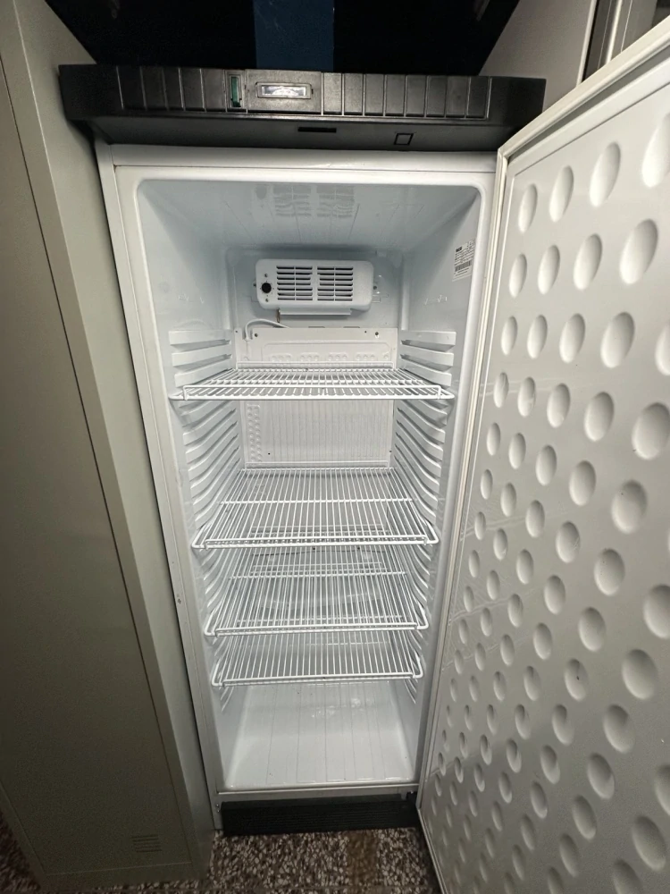 Jednodvéřová lednice Vibocold SDU 1280
