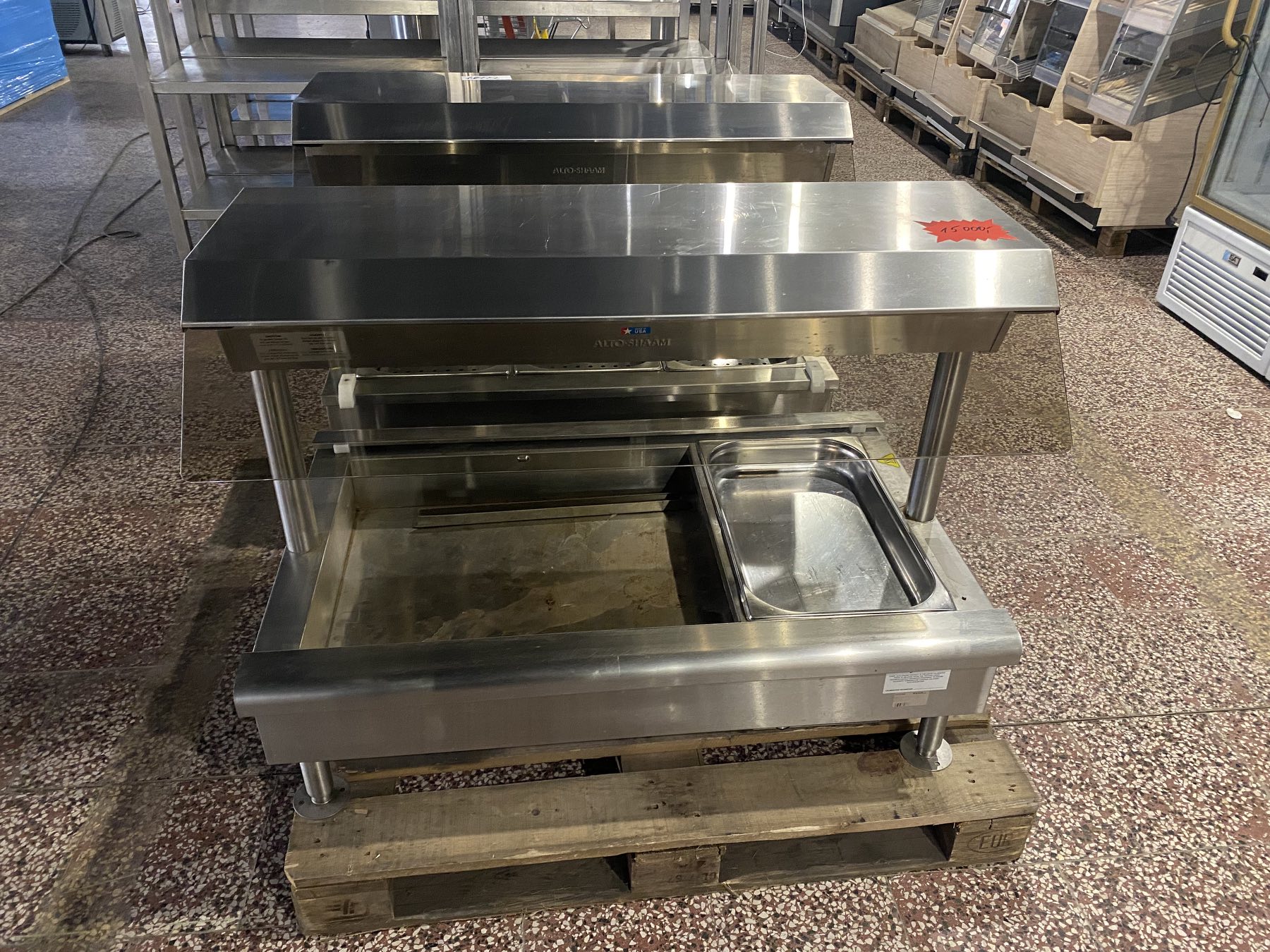 Teplá vitrína Alto-Shaam HFT 200