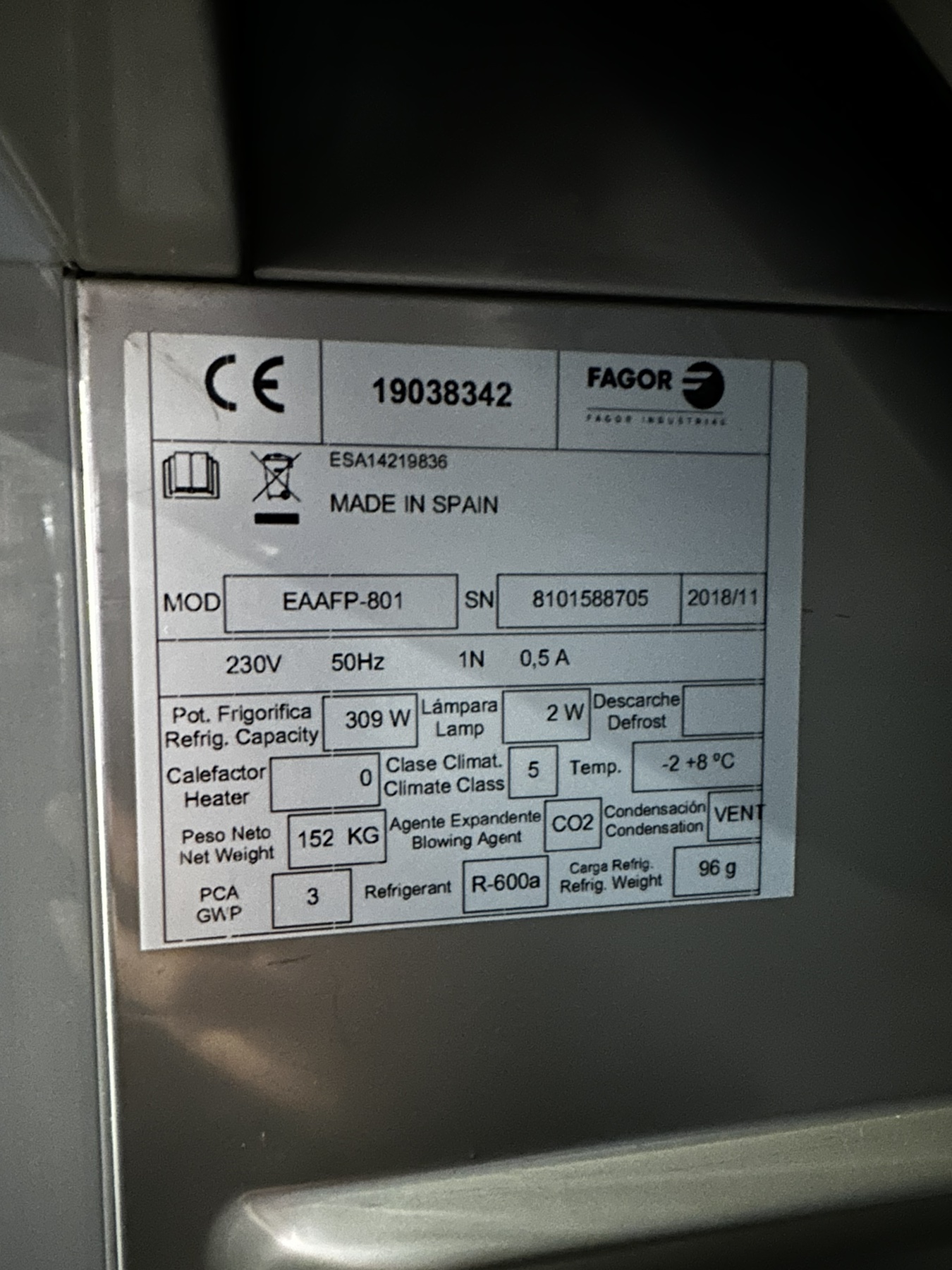 Chladicí skříň Fagor EAAFP-801