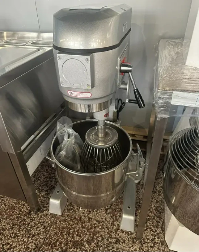 Profesionální planetární mixéry
