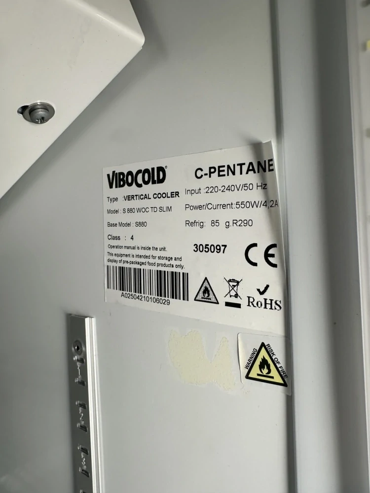 Dvoudvéřová lednice Vibocold S 880 86x71x198cm