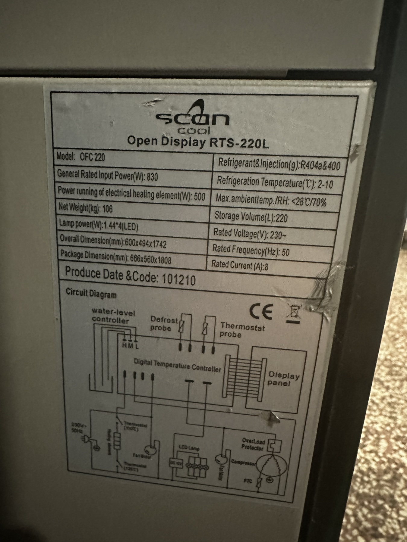 Chladicí vitrína přístěnná Scan