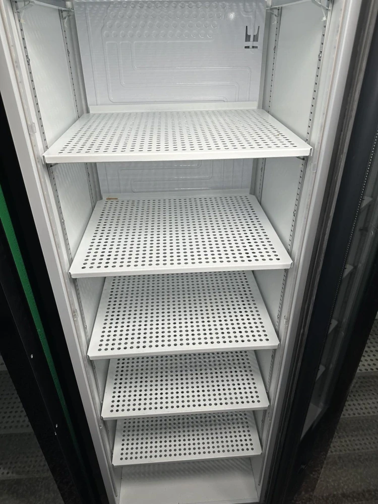 Jednodvéřová lednice Vibocold VD390 59,5x60,5x200cm