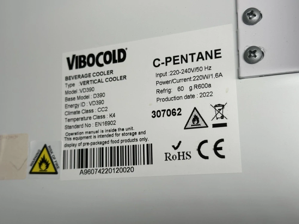 Jednodvéřová lednice Vibocold VD390 59,5x60,5x200cm